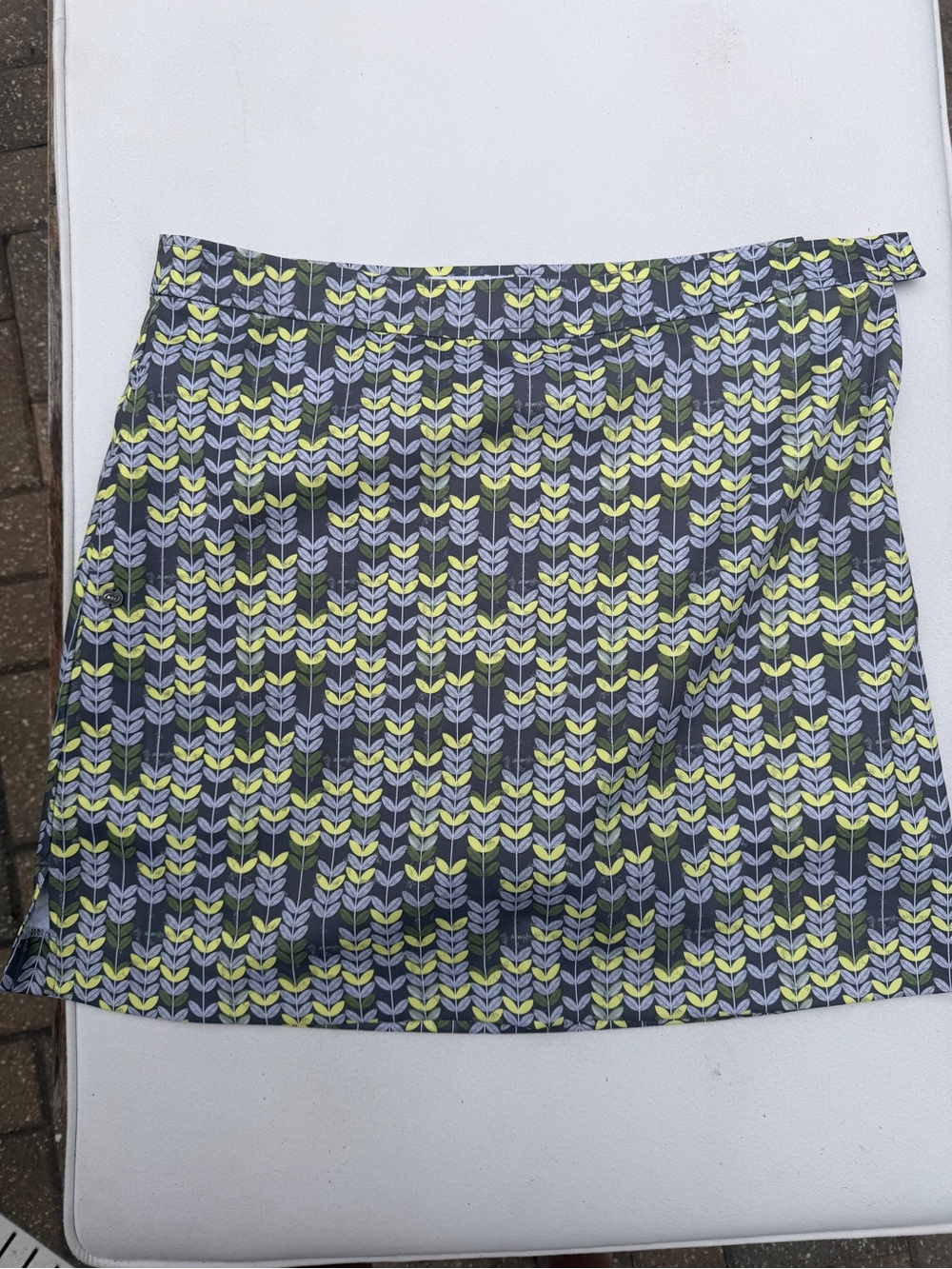 Gray & Lime Patterned A-Line Golf Skirt size 8